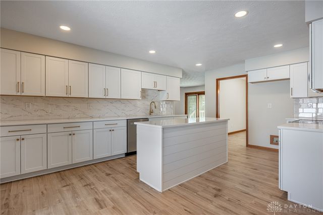 318 Joy Elizabeth Drive, Washington Twp, OH 45458