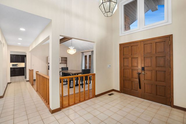 3724 Liberty Lane, Glenview, IL 60025