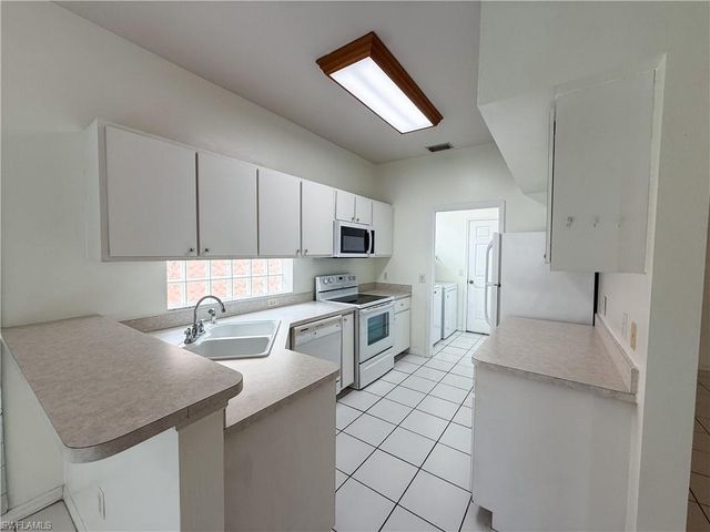 10744 Blue Bimini CIR, Estero, FL 33928