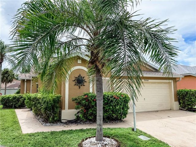 10744 Blue Bimini CIR, Estero, FL 33928