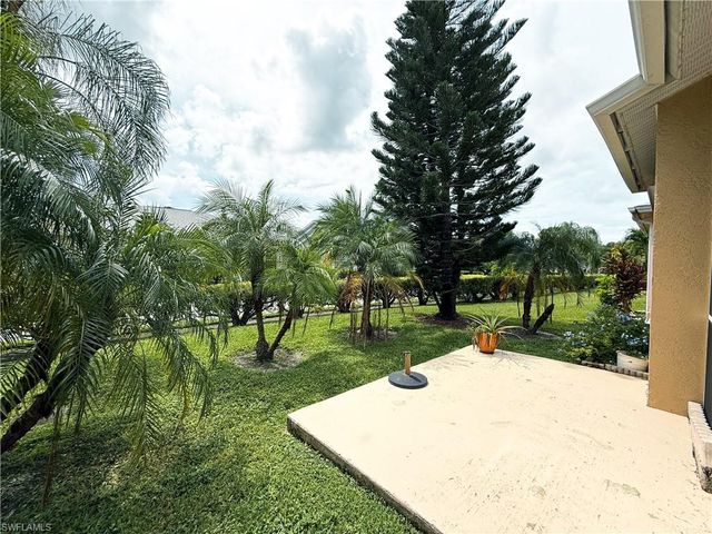 10744 Blue Bimini CIR, Estero, FL 33928