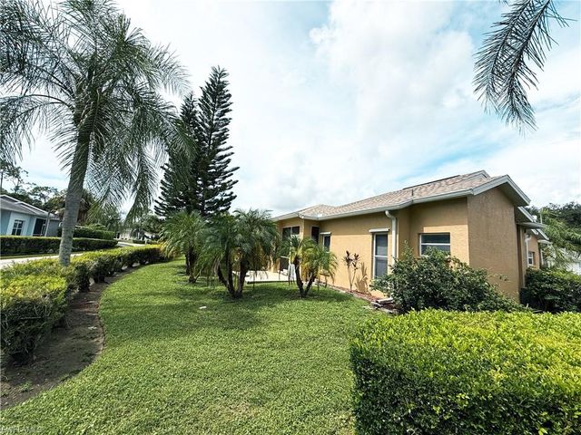 10744 Blue Bimini CIR, Estero, FL 33928