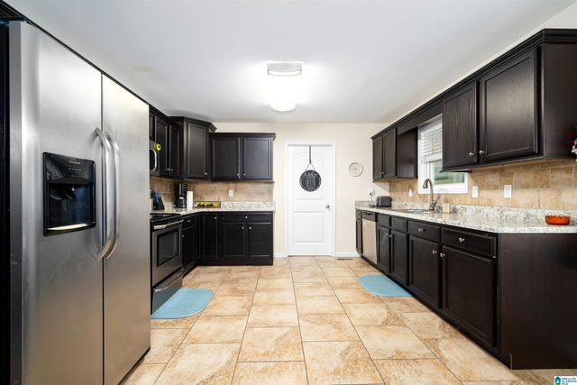 2396 RED HILL SCHOOL ROAD, Hayden, AL 35079