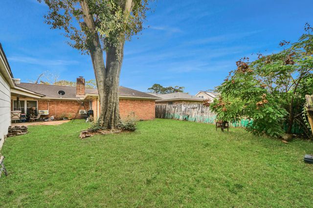 16306 Forest Way Drive, Houston, TX 77090