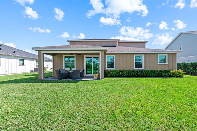 19420 Broad Shore Walk, Loxahatchee, FL 33470