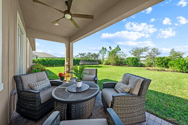 19420 Broad Shore Walk, Loxahatchee, FL 33470