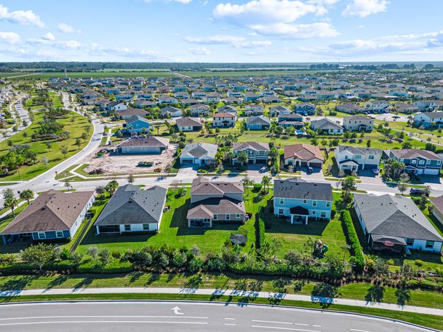 19420 Broad Shore Walk, Loxahatchee, FL 33470