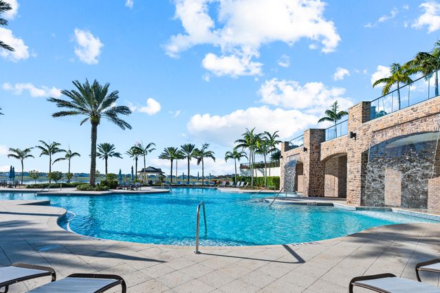 19420 Broad Shore Walk, Loxahatchee, FL 33470