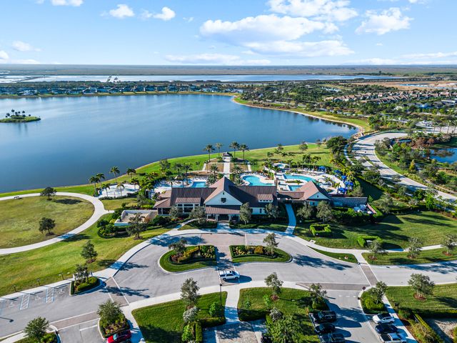 19420 Broad Shore Walk, Loxahatchee, FL 33470