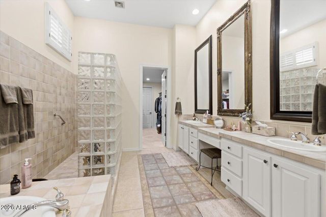 2002 W SHADOW GLEN Way, Anthem, AZ 85086