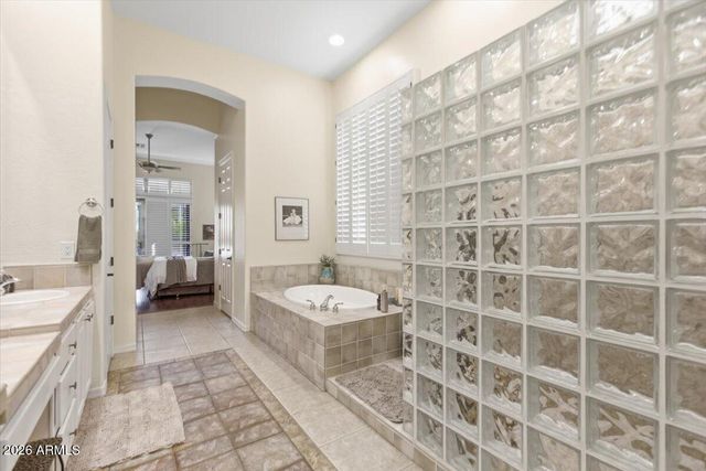 2002 W SHADOW GLEN Way, Anthem, AZ 85086