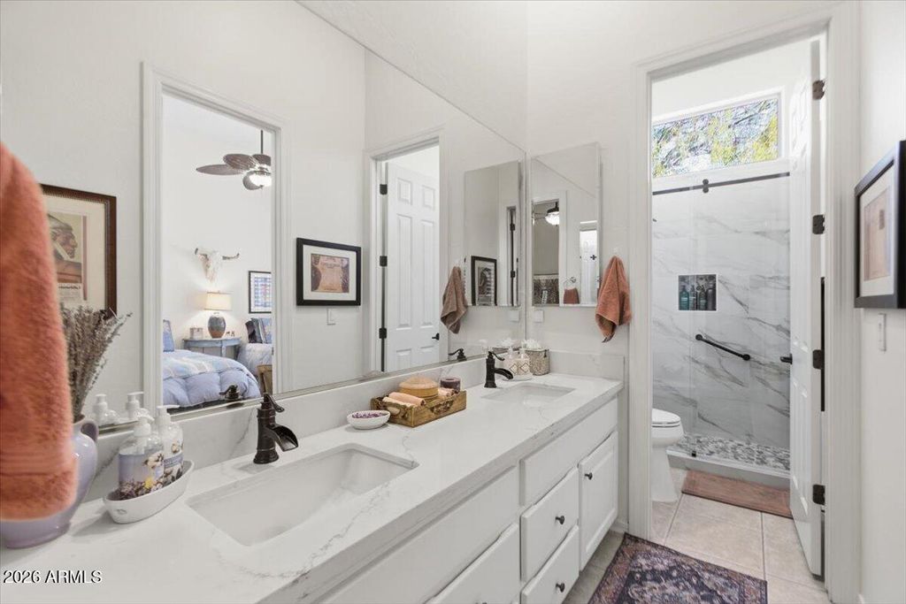 Image 48 of property listing at 2002 W SHADOW GLEN Way, Anthem, AZ 85086