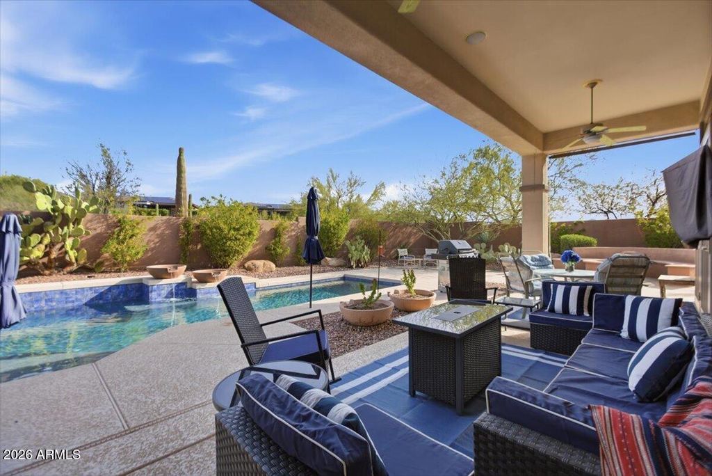 Image 55 of property listing at 2002 W SHADOW GLEN Way, Anthem, AZ 85086