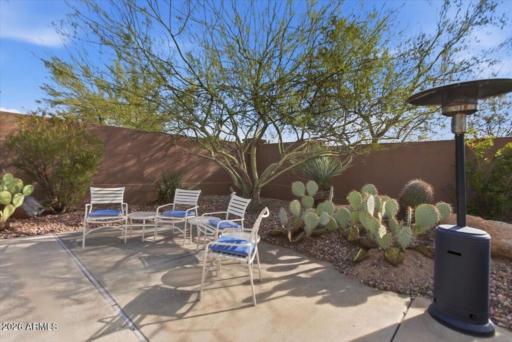 Image 60 of property listing at 2002 W SHADOW GLEN Way, Anthem, AZ 85086