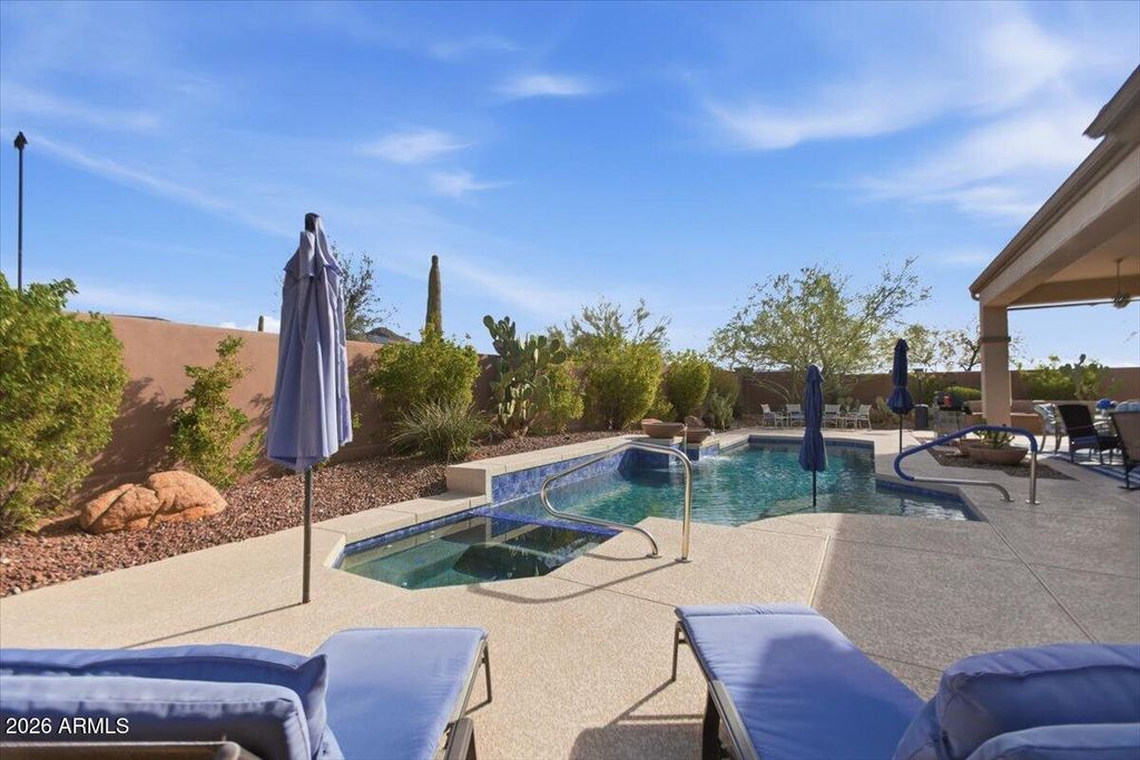 Image 70 of property listing at 2002 W SHADOW GLEN Way, Anthem, AZ 85086