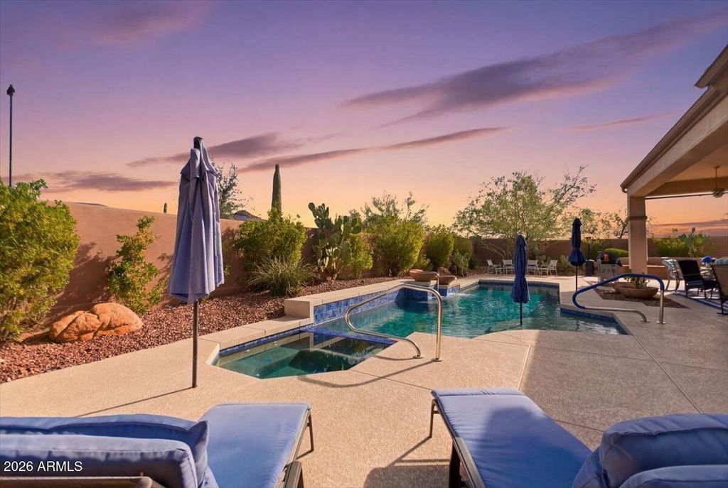 Image 71 of property listing at 2002 W SHADOW GLEN Way, Anthem, AZ 85086