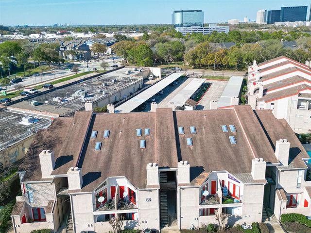 10855 Meadowglen Lane 722, Houston, TX 77042