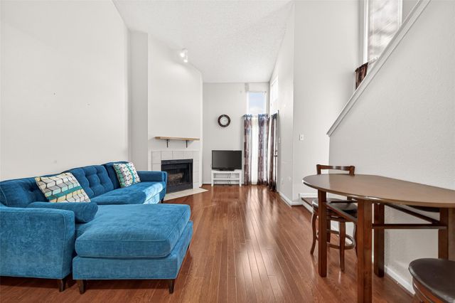 10855 Meadowglen Lane 722, Houston, TX 77042