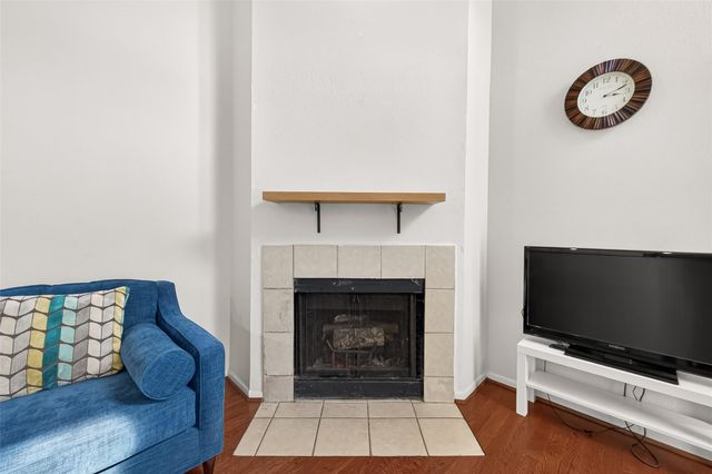 10855 Meadowglen Lane 722, Houston, TX 77042