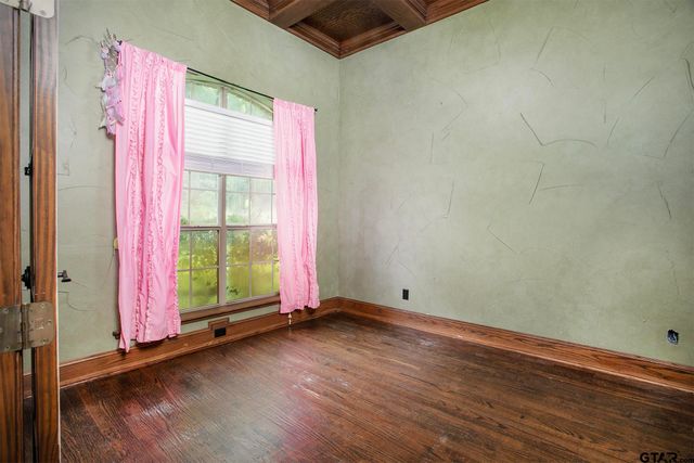 5200 Bayshore Dr., Athens, TX 75752
