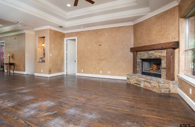 5200 Bayshore Dr., Athens, TX 75752
