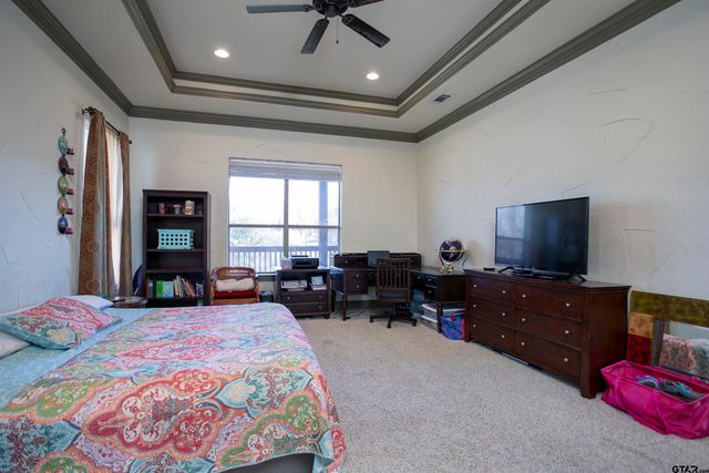 5200 Bayshore Dr., Athens, TX 75752