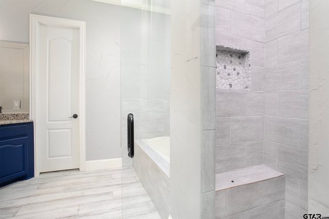 5200 Bayshore Dr., Athens, TX 75752