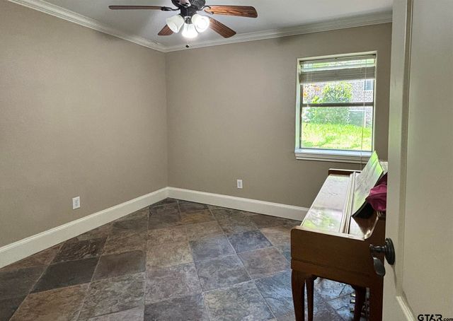 5200 Bayshore Dr., Athens, TX 75752