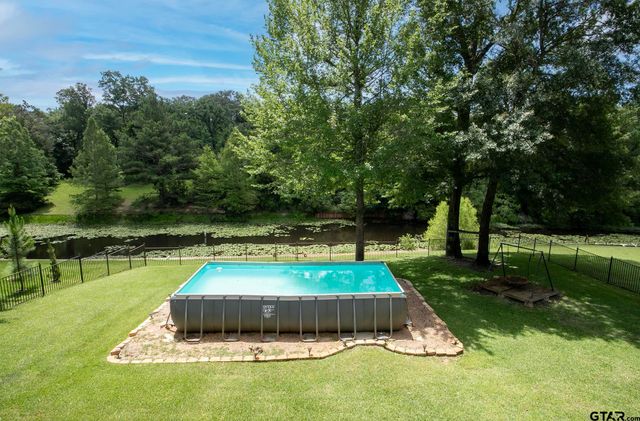 5200 Bayshore Dr., Athens, TX 75752