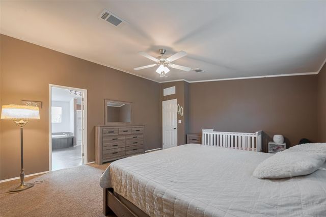 5526 State Highway 90, Madisonville, TX 77864