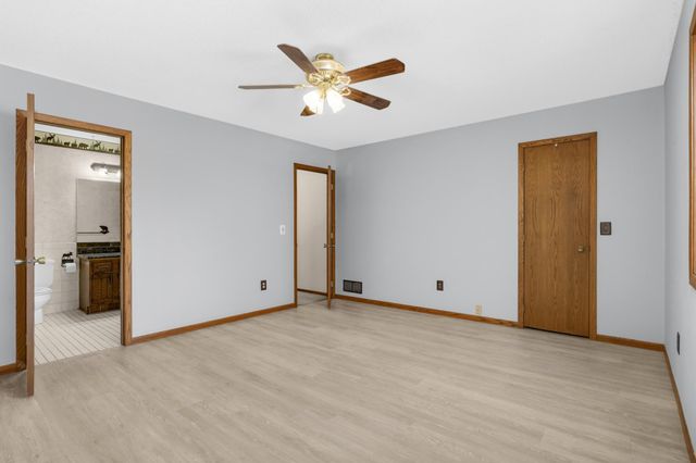 1182 Limestone Drive S, Shakopee, MN 55379