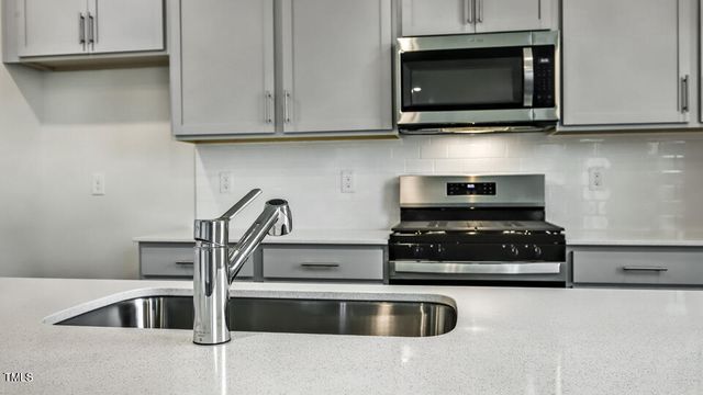 829 Comice Pear Way, Willow Spring, NC 27592