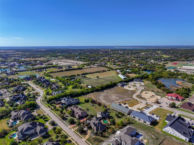 35 Noble Court, Heath, TX 75032