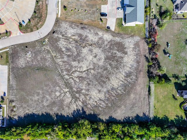 35 Noble Court, Heath, TX 75032