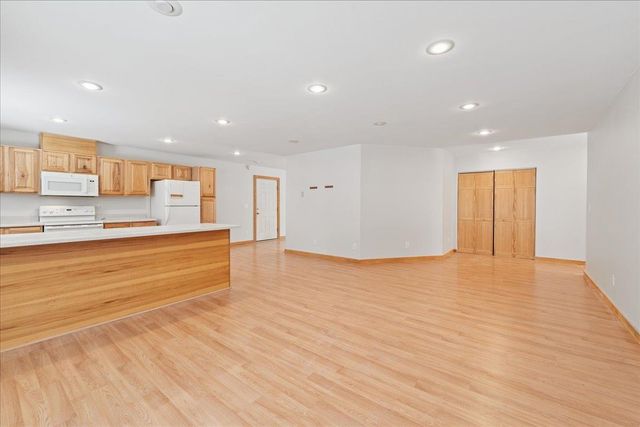 855 HIGHLANDER DRIVE, Fairbanks, AK 99712