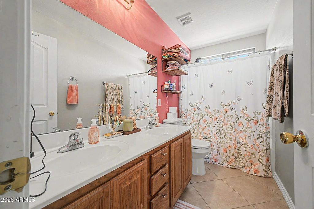 Image 18 of property listing at 18234 W SANNA Street, Waddell, AZ 85355