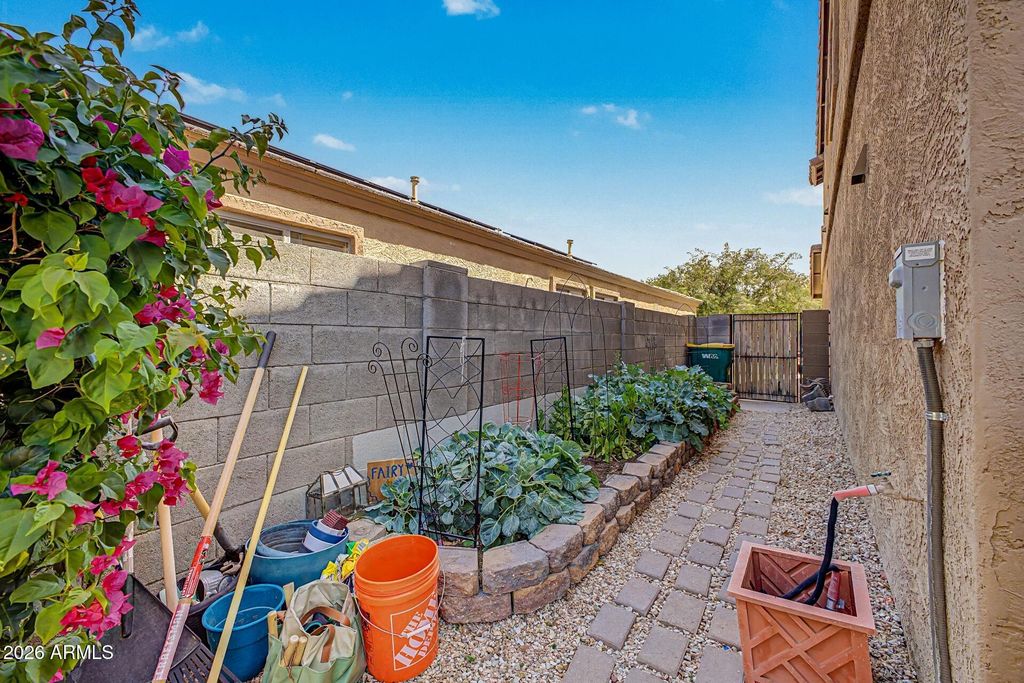Image 26 of property listing at 18234 W SANNA Street, Waddell, AZ 85355