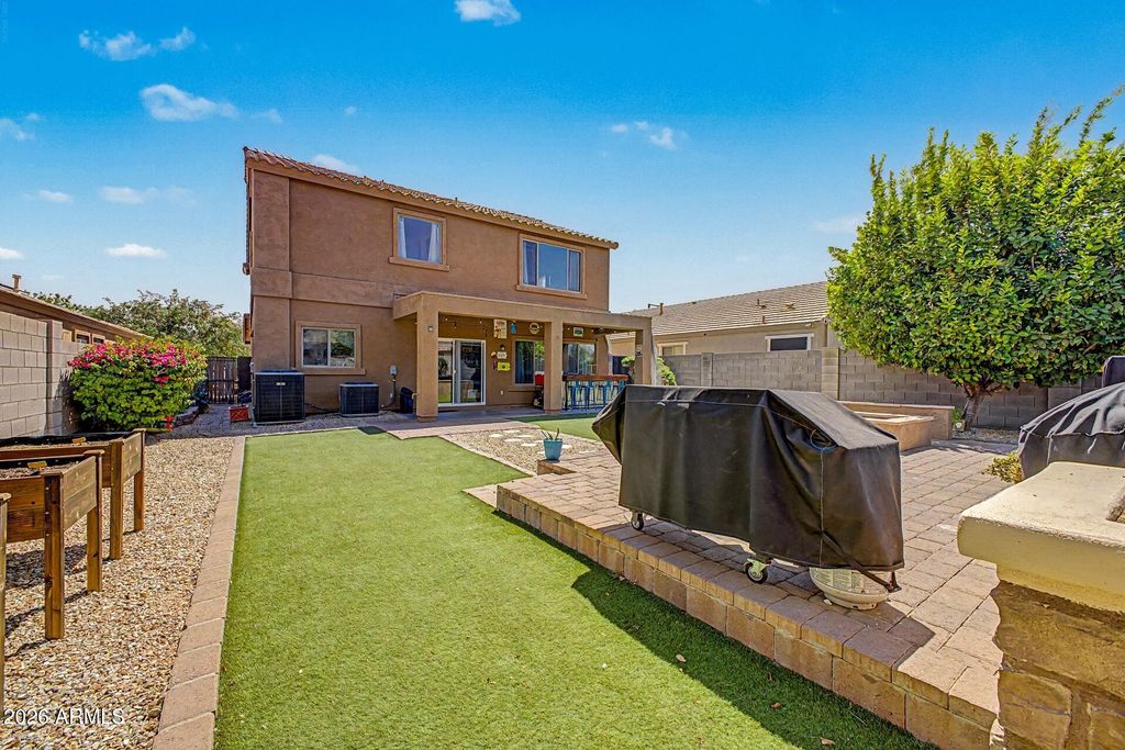 Image 27 of property listing at 18234 W SANNA Street, Waddell, AZ 85355