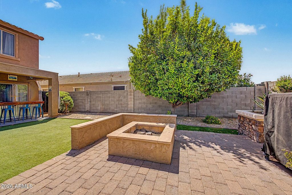 Image 28 of property listing at 18234 W SANNA Street, Waddell, AZ 85355