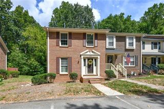 2430 Cottage Place, Greensboro, NC 27455