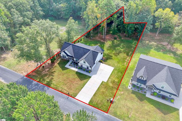 202 Eastberrys Creek Road, Duncan, SC 29334