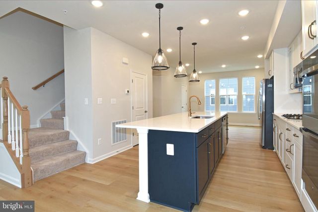 402 MATLOCK LN, Frederick, MD 21701