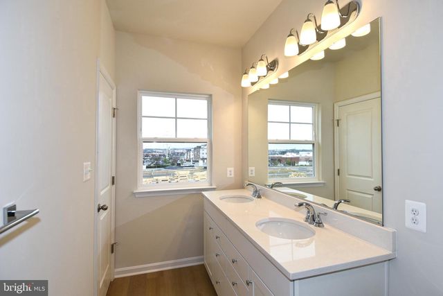 402 MATLOCK LN, Frederick, MD 21701