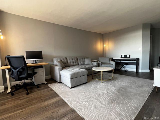 5800 Arlington Avenue 11R, Bronx, NY 10471