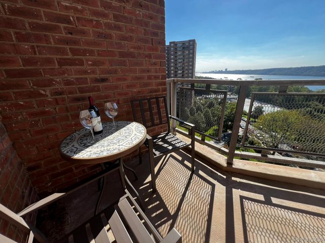 5800 Arlington Avenue 11R, Bronx, NY 10471