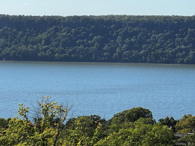 5800 Arlington Avenue 11R, Bronx, NY 10471