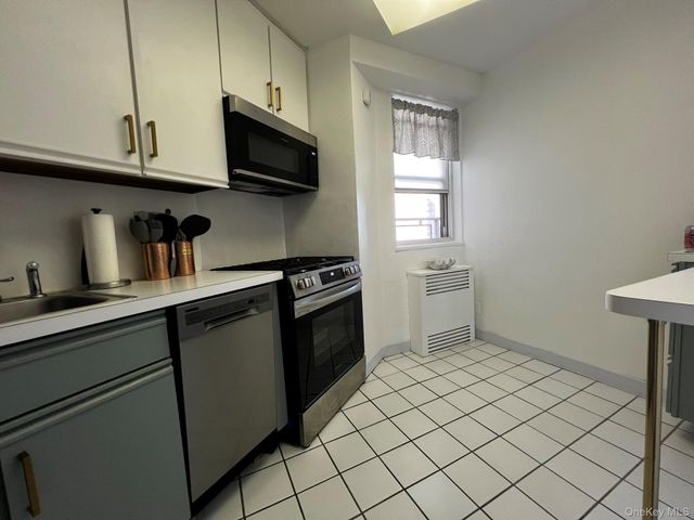 5800 Arlington Avenue 11R, Bronx, NY 10471