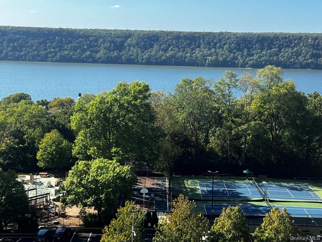 5800 Arlington Avenue 11R, Bronx, NY 10471