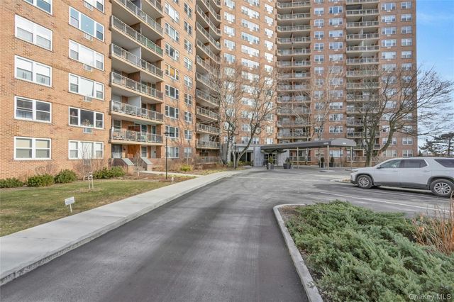 5800 Arlington Avenue 11R, Bronx, NY 10471