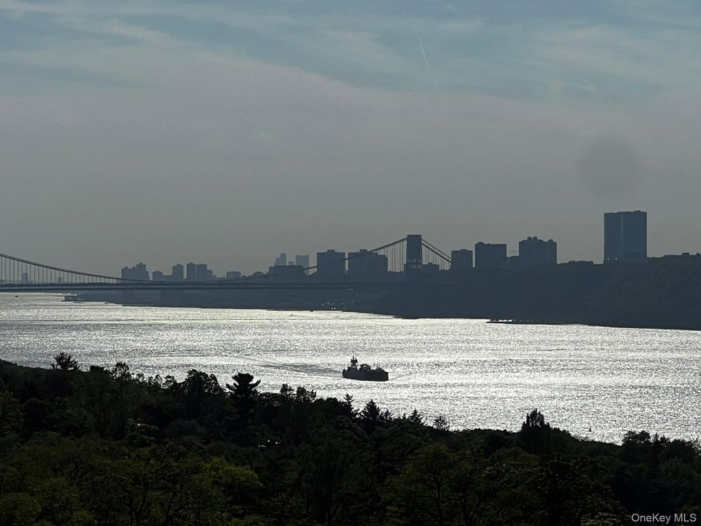 5800 Arlington Avenue 11R, Bronx, NY 10471